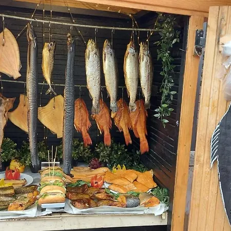 Mare , Ulica Szczecinska 21 Nr 3 * Реваль